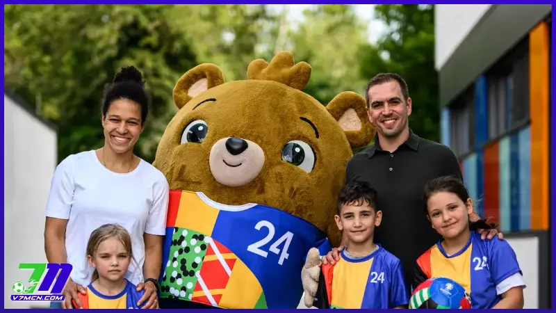 Linh Vật Euro 2024 Được Chính Thức Ra Mắt Tại Đại Hội UEFA 3 Phản ứng của fan hâm mộ về chú gấu linh vật Euro 2024