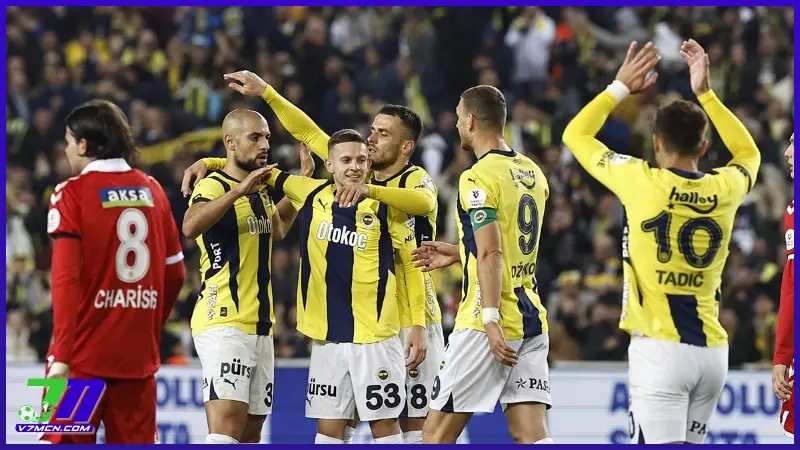 Fenerbahçe: Lịch sử hào hùng và phong cách chơi đậm chất chiến đấu 1 Phong cách chơi của Fenerbahçe: Sự biến hóa và quyết liệt